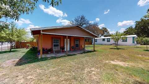 1030 Knox Street, Dime Box, TX 77853