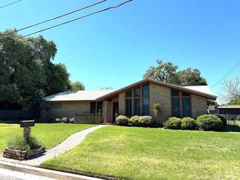 713 North Sarah Jo Street, La Grange, TX 78945