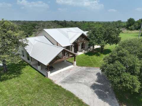 4939 Brown Road, Flatonia, TX 78941