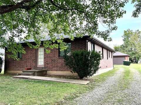 412 East Eldon Street, Saint James, MO 65559