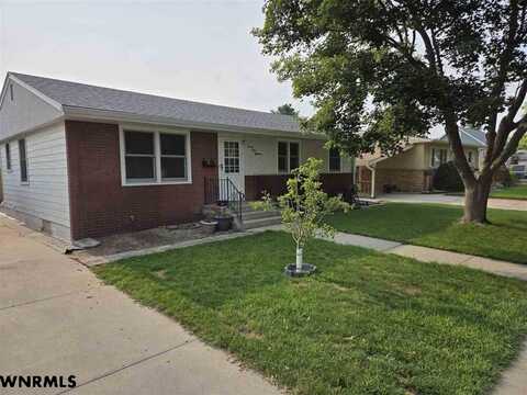 2918 AVENUE F, SCOTTSBLUFF, NE 69361