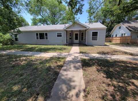 323 Race St, El Dorado, KS 67042