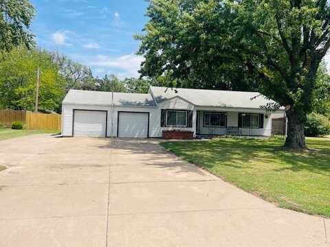 556 Opal St, Maize, KS 67101