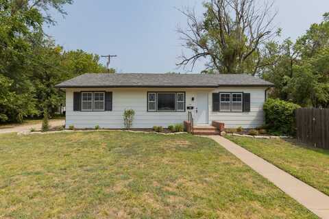 320 E 5th, Halstead, KS 67056