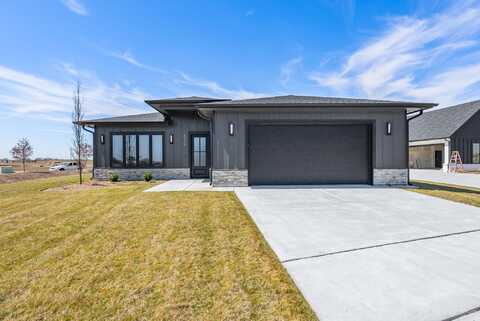 8374 W Waterway Ct, Maize, KS 67101