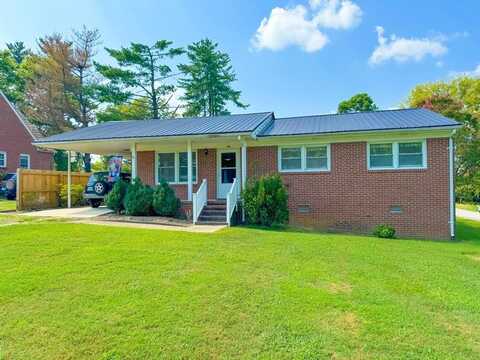 100 Mecklenburg Avenue, Kenbridge, VA 23944