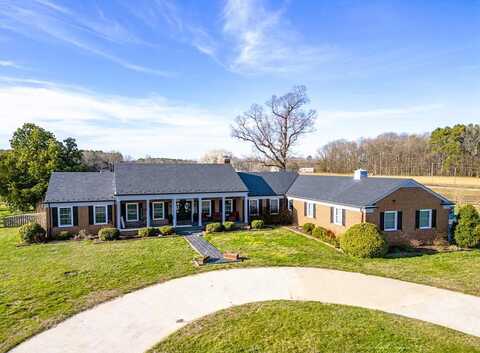 1294 Union Woods Dr, Brodnax, VA 23920