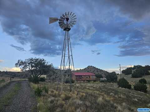 112 Wilson Road, San Lorenzo, NM 88041