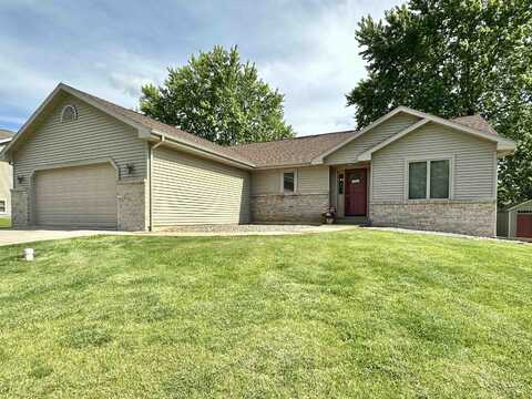 4250 E Wood Trail, Beloit, WI 53511