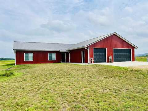 33873 Crossroads Drive, Blue River, WI 53518