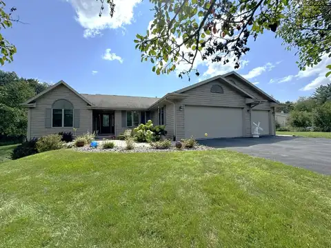 5630 N Ridge View Drive, Janesville, WI 53548