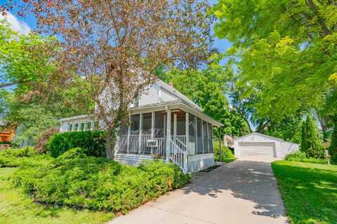 1954 Schlimgen Avenue, Madison, WI 53704