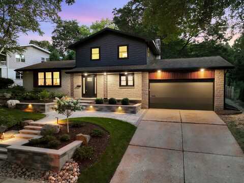 122 Nautilus Drive, Madison, WI 53705