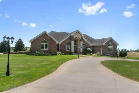 N880 Salt Box Road, Sharon, WI 53585