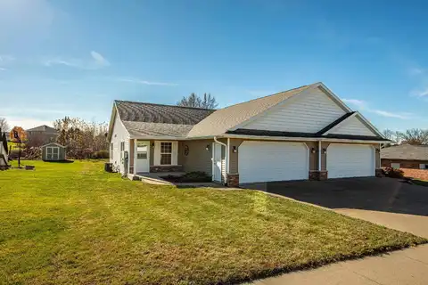 805 Heather Lane, Platteville, WI 53818