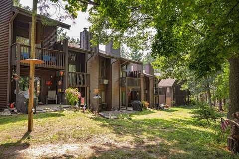 10 Maple Trail, Wisconsin Dells, WI 53965