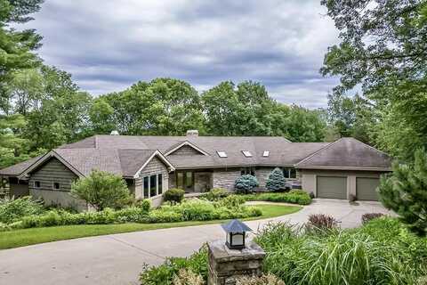 1627 S Springs Drive, Spring Green, WI 53588