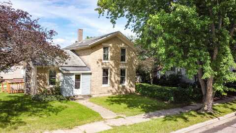 304 Elm Street, Mauston, WI 53948