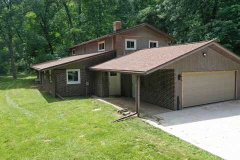 13504 Jungle Bar Lane, Cazenovia, WI 53924