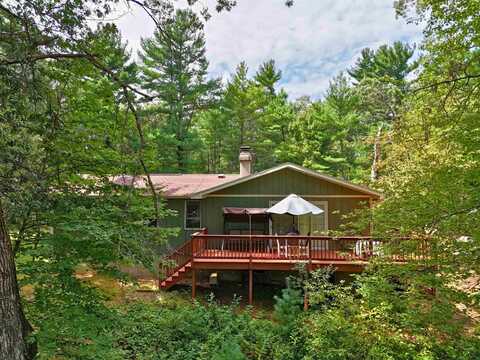 N6310 Lola Court, Wild Rose, WI 54984