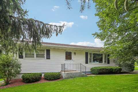 105 E Pine Street, Dodgeville, WI 53533