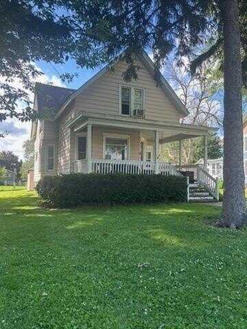 207 Mill Street, Fox Lake, WI 53933