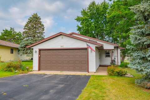 892 Saddle Ridge, Portage, WI 53901