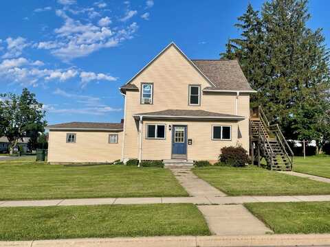 725 Garfield Street, Fennimore, WI 53809