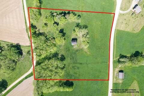 52601 Monroe Lane, Wauzeka, WI 53826