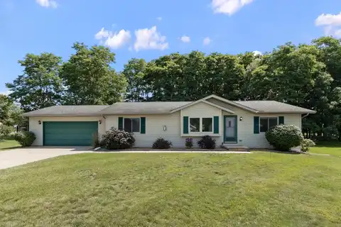 308 Savannah Trail, Pardeeville, WI 53954