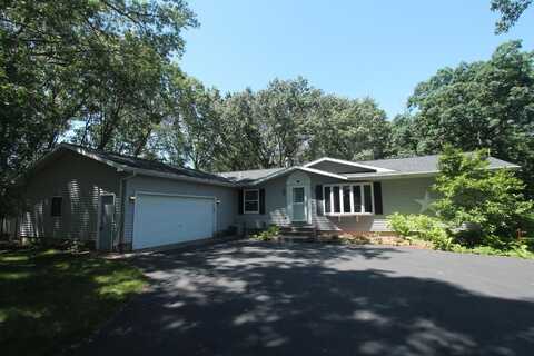 313 Carriage Road, Montello, WI 53949