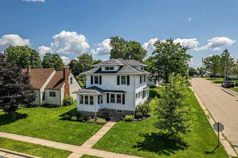 201 Breeze Terrace, Argyle, WI 53504