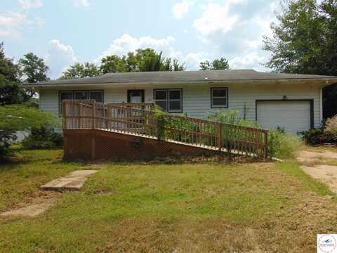 109 W Steele, Windsor, MO 65360