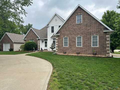 243 NW 46, Clinton, MO 64735