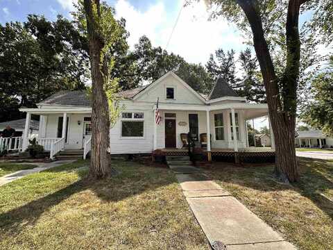 701 E Franklin, Clinton, MO 64735