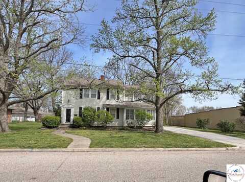 1004 S 2nd, Clinton, MO 64735