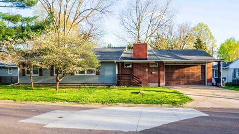 2318 W 1st Street, Sedalia, MO 65301