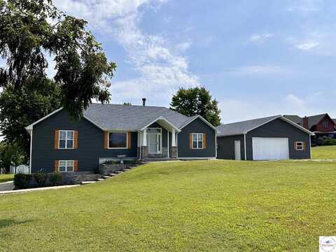 19407 Cedar Gate, Warsaw, MO 65355