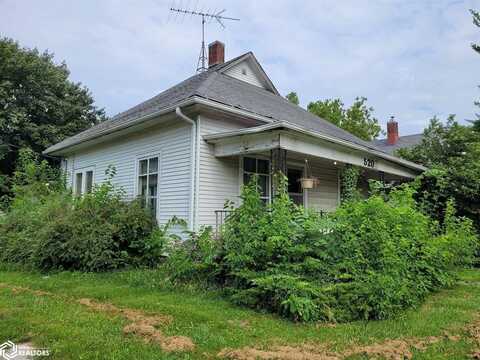 520 S Main Street, Sigourney, IA 52591