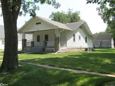 204 Lincoln Street, Pulaski, IA 52584