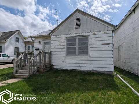 1322 AVENUE G, Fort Madison, IA 52627