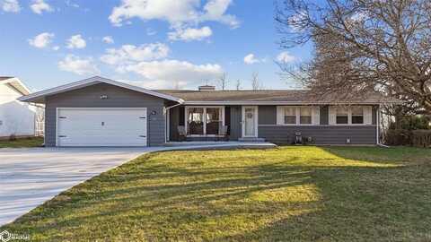 12 Skyline Drive, Fort Madison, IA 52627