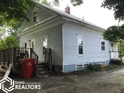 107 W Smith St., Russell, IA 50238