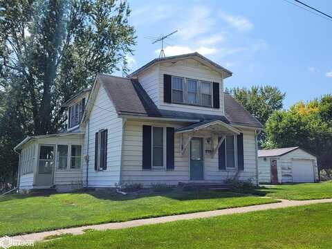 419 Ringgold Street, Sigourney, IA 52591