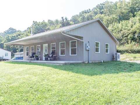 7148 Graf Road, Brookville, IN 47012