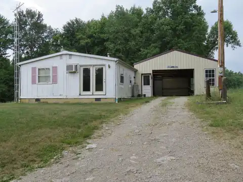 14707 Bear Branch Road, Dillsboro, IN 47018