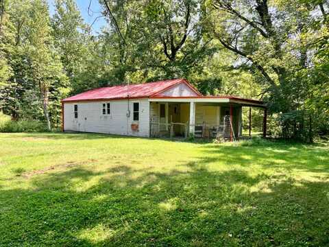 432 E Fairground Road, Osgood, IN 47037