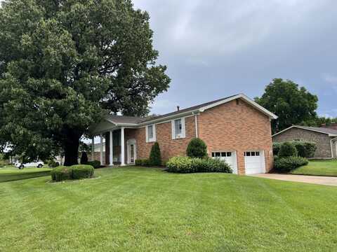 107 Autumn Dr., Sikeston, MO 63801