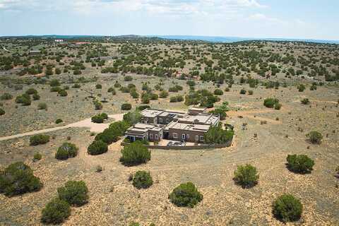 102 Spur Ranch Road, Lamy, NM 87540