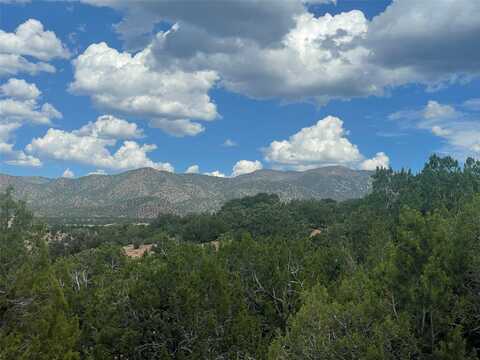 50 Vista Redonda, Santa Fe, NM 87506